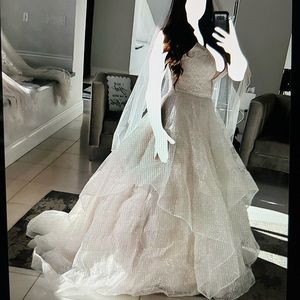 Maggie Sottero size 10 wedding dress Zuri